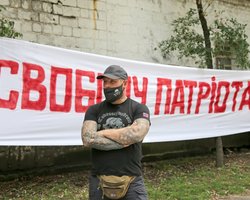 "Зачистка патріотів" чи переділ впливу? Чому "Нацкорпус" в Харкові затримали саме зараз