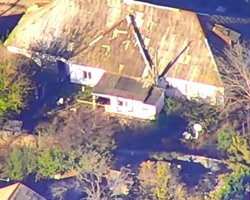 Достали за 40 км: на левобережье Херсонщины взорвали казарму ВС РФ (видео)