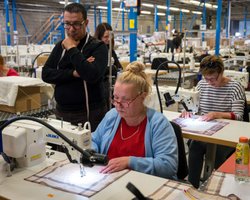 Меньше денег беженцам. Почему в странах ЕС меняют условия помощи для украинцев