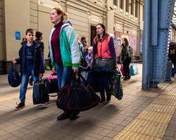 В выплате отказано. Почему власть хочет изменить порядок предоставления помощи вынужденным переселенцам