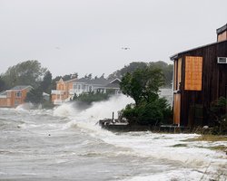 Наводнение в Италии привело к гибели девяти человек
