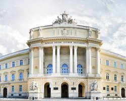 Студентов ЛНУ отчислили после 10 дней отсутствия: как университет сотрудничает с ТЦК