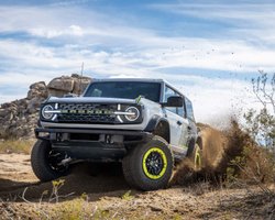 Ford показав доступний екстремальний позашляховик для найсуворіших умов (фото)