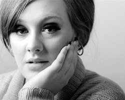 Британцы признали песни Адель самыми усыпляющими, - опрос