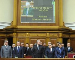 Азарова по числу замов превзошел только Путин