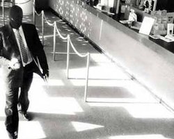 Грабители банков стали нападать реже, но уносить больше