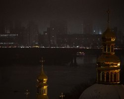 Графики отключения света вернулись: когда выключат свет в Украине (видео)