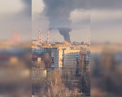 Свіжі кадри пожежі на НПЗ в Уфі: який ключовий об'єкт "Башнефть" пошкодили БпЛА, — OSINT (відео)