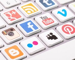 Канадцы готовы за 4 месяца разработать соцсеть Ukrainians