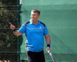С любителями ему играть неинтересно. СМИ разыскали тренеров Януковича по теннису
