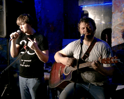 Глава партии "Слуга народа" Корниенко задекларировал авторские права на песни (видео)