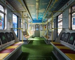 В киевском метрополитене появился вагон-стадион