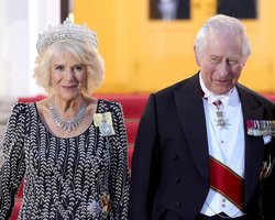 Что королева Камилла наденет на коронацию? Прогноз в преддверии события