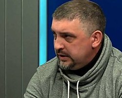 Под Киевом обстреляли автомобиль главы объединения собственников машин на еврономерах