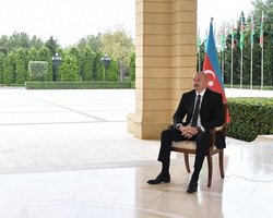 Президент Азербайджана отказался назвать свои потери в войне за Карабах