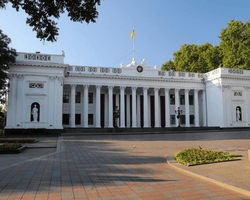 С выборов в Одессе сняли клонов Филимоновых, Зеленских и Саакашвили