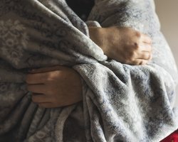 Ситуация в энергосистеме сложная: в "Укрэнерго" призвали украинцев надеть свитера (видео)