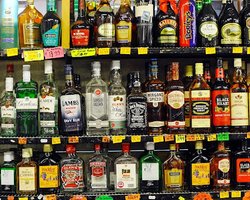 Вино, виски, бренди: почему и как именно вырастут цены на алкоголь в 2023 году