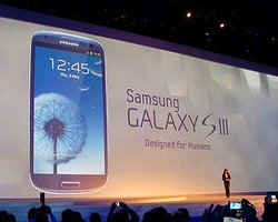 Антиайфон: Обзор смартфона Galaxy SIII от Samsung
