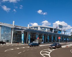 Польша возобновляет авиасообщение с Украиной