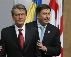 Ющенко уединился с Саакашвили в доме Городецкого