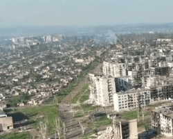 Аэроразведчики показали Бахмут с высоты птичьего полета (видео)