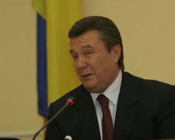 Если Янукович станет президентом, он даст 5-летние налоговые каникулы и увеличит численность населения