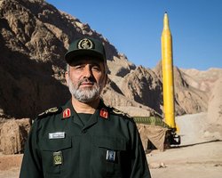 В Иране угрожают США новыми атаками и "5000 убитых"