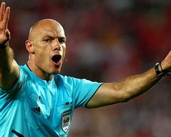 Назначен арбитр финального матча ЧМ-2010