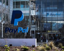 Сервис PayPal заблокирует все электронные кошельки россиян с 18 марта