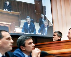 Посадить бывшего. Чем закончится судебный процесс над Виктором Януковичем