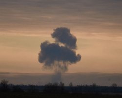 "Такого давно не було": у Криму лунають вибухи через масовану атаку ударних БпЛА, деталі (відео)