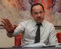 Тигипко: Азарова менять оснований нет