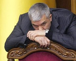 Депутат-регионал избил человека офисным креслом, - СМИ