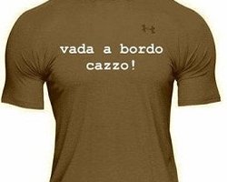 В Италии скупают футболки с непристойной цитатой в адрес капитана Concordia