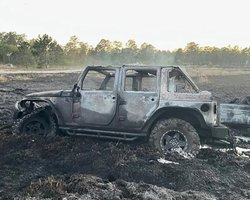 Гасили всю ніч: позашляховик спричинив масштабну лісову пожежу своїм вихлопом (фото)