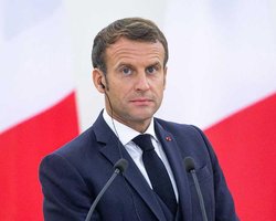 Макрон отправит самолет за пострадавшими в Нагорном Карабахе журналистами Le Monde