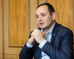 "Оговорился": Марцинкив опроверг, что в Ивано-Франковске есть вакцина Pfizer