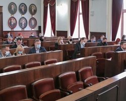 Черновицкий горсовет обратился к Зеленскому и Кабмину с просьбой об отмене локдауна