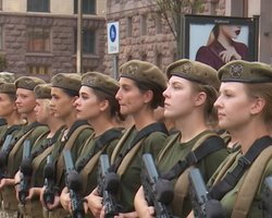 В Украине женщинам сложно проявить себя в военном деле и в медицине – итоги рейтинга Фокуса