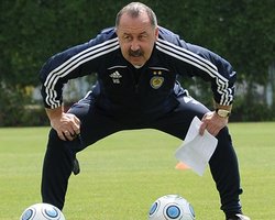 Газзаев считает правильной ставку на местных футболистов