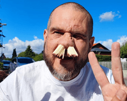 Странные достижения: подборка самых странных рекордов Гиннеса за 2025 год (фото, видео)