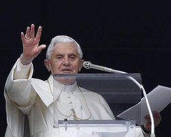 Папа Римский призвал остановить вооруженные конфликты на Земле