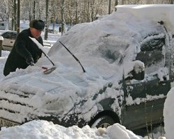 ГАИ посоветовала новичкам-водителям не ездить в метель