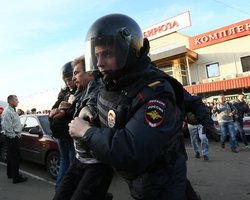 Погромы в Бирюлево. Полиция проводит проверки на московских овощебазах