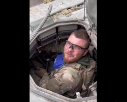 "Не дочекались подарунків": бійці РДК викрали БТР у ФСБ (відео)