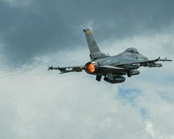 "Право на самооборону": Нідерланди дозволили Україні бити своєю зброєю по всій Росії