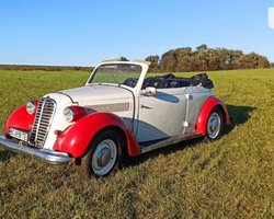 В Украине активно продают раритетные ретро-авто: какие модели покупают (фото)