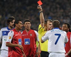 Шевченко уверяет, что не слышал свистка