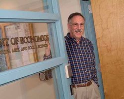 Названы лауреаты Нобелевской премии по экономике